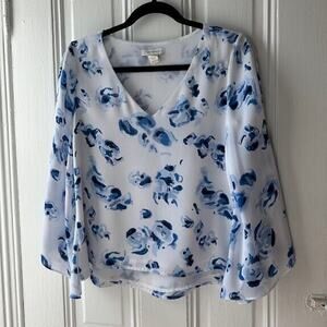 Club Monaco Blue & White Floral Abstract Blouse V-Neck Flowy Lined XS